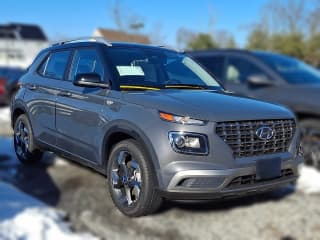 Hyundai Venue SEL FWD w/Two-Tone Roof Hyundai Venue SEL FWD w/Two-Tone Roof