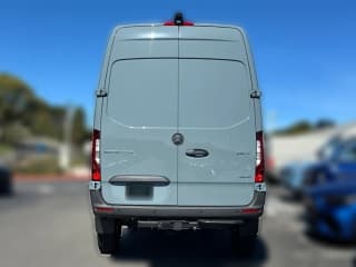 Mercedes-Benz Sprinter Crew Van Standard Roof 4-Cyl Diesel HO 2500 Standard Roof I4 Diesel HO 144" AWD