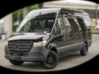 Mercedes-Benz Sprinter Passenger Van High Roof 4-Cyl Diesel HO 2500 High Roof I4 Diesel HO 170" RWD