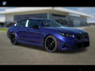 BMW M5 Base (A8) Sedan