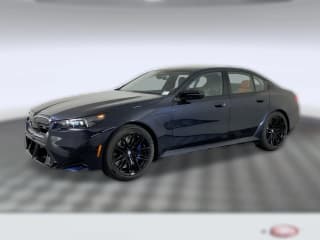 BMW M5 Base (A8) Sedan