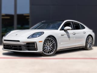 Porsche Panamera 4 E-Hybrid AWD