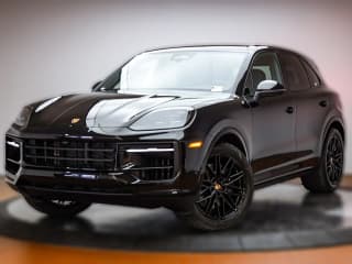 Porsche Cayenne Base AWD