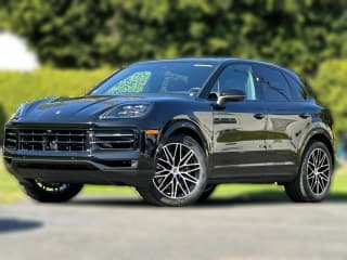 Porsche Cayenne Base AWD