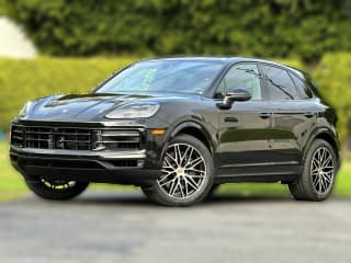 Porsche Cayenne Base AWD