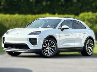 Porsche Macan Electric 4 AWD
