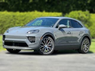 Porsche Macan Electric 4S AWD