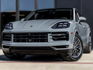 Porsche Cayenne Base Coupe AWD