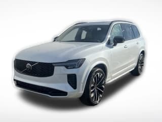 Volvo XC90 Ultra Dark Theme B6 AWD 7-Seater