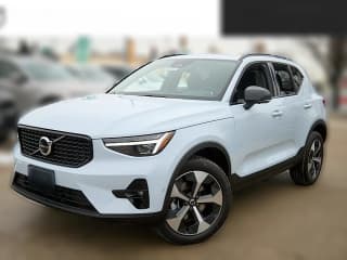 Volvo XC40 Plus B5 AWD