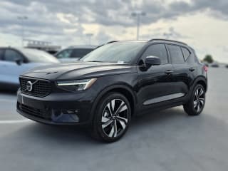 Volvo XC40 Plus B5 AWD
