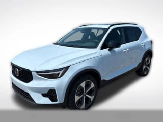 Volvo XC40 Plus B5 AWD