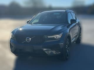 Volvo XC40 Core B5 AWD