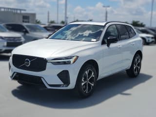 Volvo XC60 Core B5 AWD