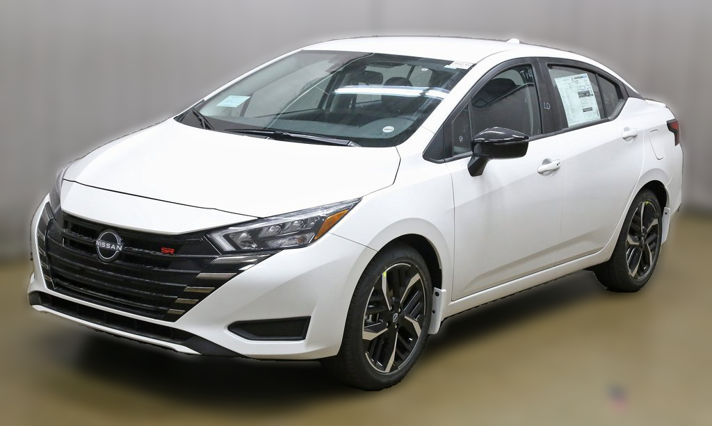 Nissan Versa SR CVT Nissan Versa SR CVT