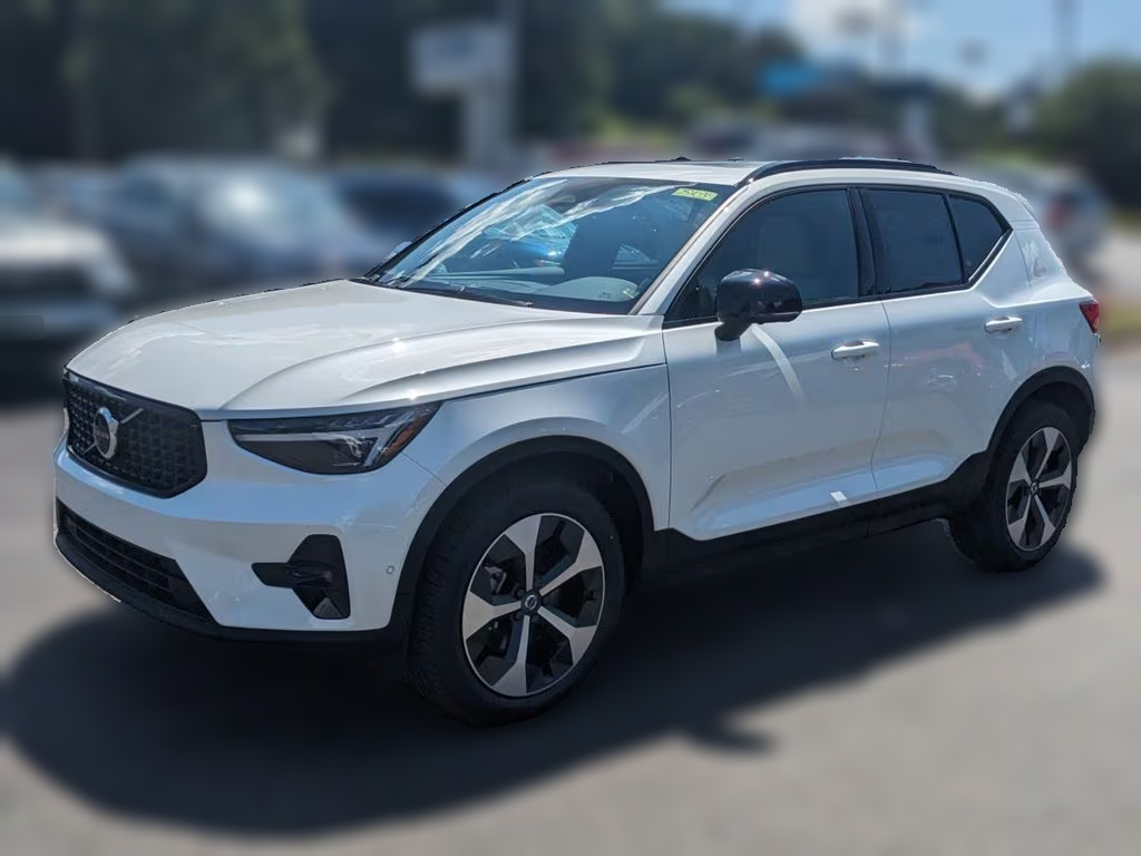 Volvo XC40 B5 AWD Plus Dark Theme Volvo XC40 B5 AWD Plus Dark Theme