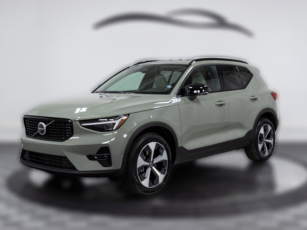 Volvo XC40 B5 AWD Plus Dark Theme Volvo XC40 B5 AWD Plus Dark Theme