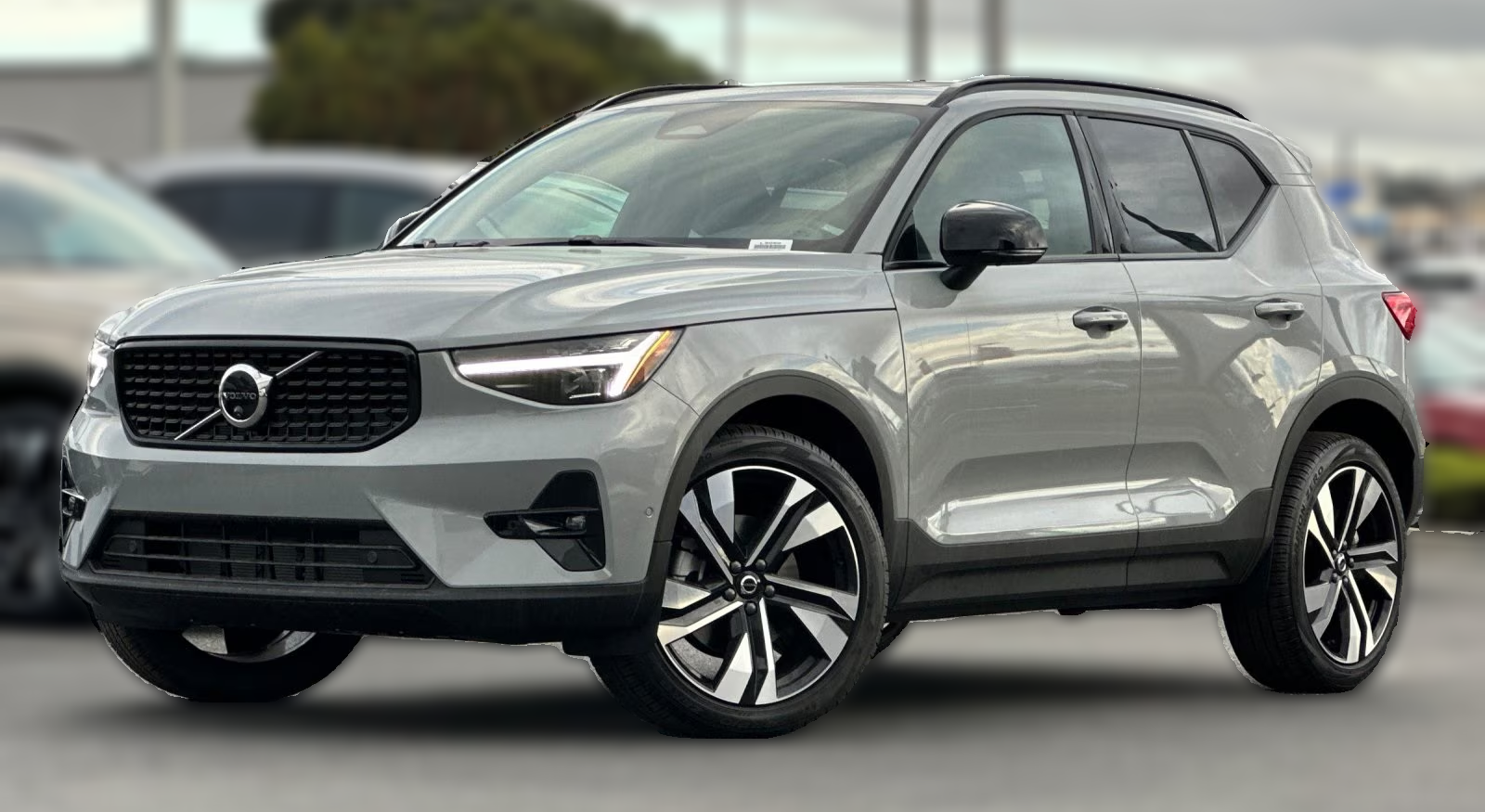 Volvo XC40 B5 AWD Ultra Dark Theme Volvo XC40 B5 AWD Ultra Dark Theme