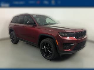 Jeep Grand Cherokee Altitude 4x2 Jeep Grand Cherokee Altitude 4x2