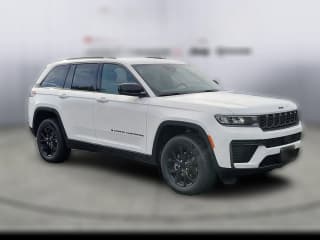 Jeep Grand Cherokee Laredo Altitude 4x2 Jeep Grand Cherokee Laredo Altitude 4x2