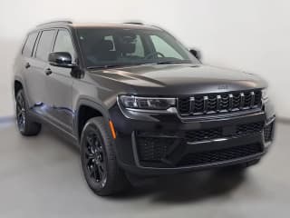 Jeep Grand Cherokee L Laredo Altitude 4x2 Jeep Grand Cherokee L Laredo Altitude 4x2