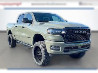 Ram 1500 Big Horn 4x4 Crew Cab 5'7" Box Ram 1500 Big Horn 4x4 Crew Cab 5'7" Box