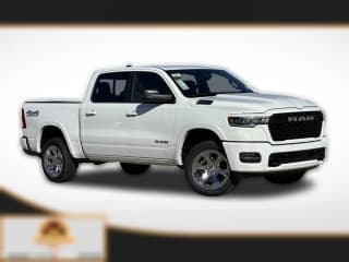 Ram 1500 Big Horn 4x4 Crew Cab 5'7" Box Ram 1500 Big Horn 4x4 Crew Cab 5'7" Box