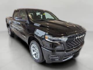 Ram 1500 Big Horn 4x4 Crew Cab 5'7" Box Ram 1500 Big Horn 4x4 Crew Cab 5'7" Box