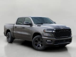 Ram 1500 Big Horn 4x4 Crew Cab 5'7" Box Ram 1500 Big Horn 4x4 Crew Cab 5'7" Box