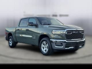 Ram 1500 Big Horn 4x4 Crew Cab 5'7" Box Ram 1500 Big Horn 4x4 Crew Cab 5'7" Box