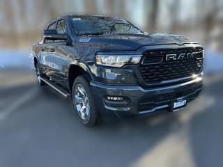 Ram 1500 Big Horn 4x4 Crew Cab 5'7" Box Ram 1500 Big Horn 4x4 Crew Cab 5'7" Box