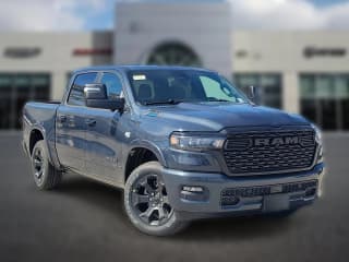 Ram 1500 Big Horn 4x4 Crew Cab 5'7" Box Ram 1500 Big Horn 4x4 Crew Cab 5'7" Box