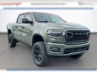 Ram 1500 Big Horn 4x4 Crew Cab 5'7" Box Ram 1500 Big Horn 4x4 Crew Cab 5'7" Box