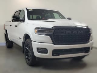 Ram 1500 Limited 4x4 Crew Cab 5'7" Box Ram 1500 Limited 4x4 Crew Cab 5'7" Box