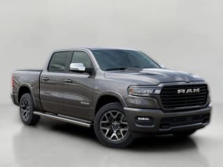 Ram 1500 Laramie 4x4 Crew Cab 5'7" Box Ram 1500 Laramie 4x4 Crew Cab 5'7" Box