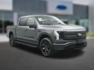 Ford F-150 Lightning Flash 4WD SuperCrew 5.5' Box Ford F-150 Lightning Flash 4WD SuperCrew 5.5' Box