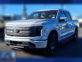 Ford F-150 Lightning LARIAT 4WD SuperCrew 5.5' Box Ford F-150 Lightning LARIAT 4WD SuperCrew 5.5' Box