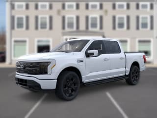 Ford F-150 Lightning Platinum 4WD SuperCrew 5.5' Box Ford F-150 Lightning Platinum 4WD SuperCrew 5.5' Box