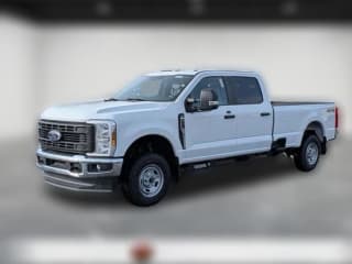 Ford Super Duty F-250 SRW XL 4WD Crew Cab 8' Box Ford Super Duty F-250 SRW XL 4WD Crew Cab 8' Box