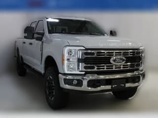 Ford Super Duty F-250 SRW XLT 4WD Crew Cab 6.75' Box Ford Super Duty F-250 SRW XLT 4WD Crew Cab 6.75' Box