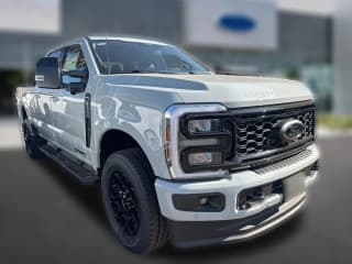 Ford Super Duty F-250 SRW LARIAT 4WD Crew Cab 6.75' Box Ford Super Duty F-250 SRW LARIAT 4WD Crew Cab 6.75' Box