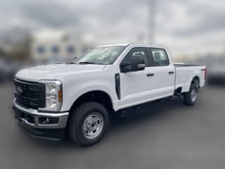 Ford Super Duty F-350 SRW XL 4WD Crew Cab 8' Box Ford Super Duty F-350 SRW XL 4WD Crew Cab 8' Box