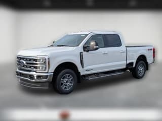 Ford Super Duty F-350 SRW LARIAT 4WD Crew Cab 6.75' Box Ford Super Duty F-350 SRW LARIAT 4WD Crew Cab 6.75' Box