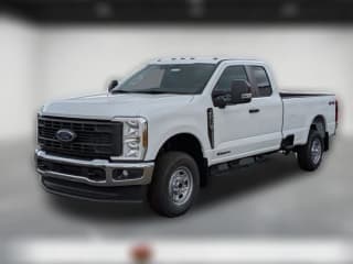 Ford Super Duty F-350 SRW XL 4WD SuperCab 8' Box Ford Super Duty F-350 SRW XL 4WD SuperCab 8' Box