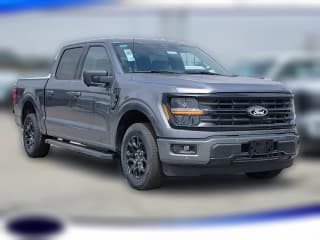 Ford F-150 XLT 2WD SuperCrew 5.5' Box Ford F-150 XLT 2WD SuperCrew 5.5' Box