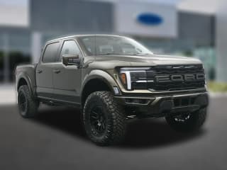 Ford F-150 Raptor 4WD SuperCrew 5.5' Box Ford F-150 Raptor 4WD SuperCrew 5.5' Box