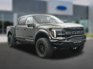 Ford F-150 Raptor 4WD SuperCrew 5.5' Box Ford F-150 Raptor 4WD SuperCrew 5.5' Box