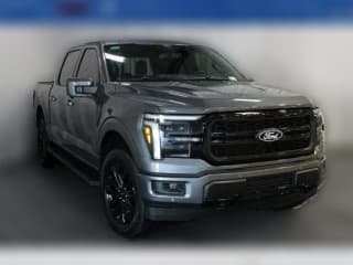 Ford F-150 LARIAT 4WD SuperCrew 5.5' Box Ford F-150 LARIAT 4WD SuperCrew 5.5' Box