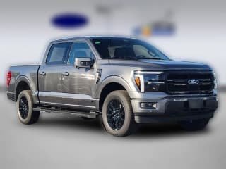 Ford F-150 LARIAT 4WD SuperCrew 5.5' Box Ford F-150 LARIAT 4WD SuperCrew 5.5' Box