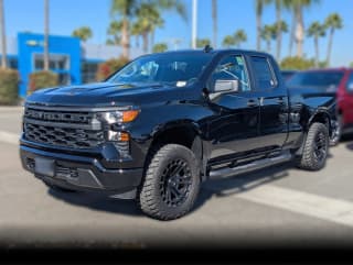 Chevrolet Silverado 1500 Custom 4WD Double Cab 147" Chevrolet Silverado 1500 Custom 4WD Double Cab 147"